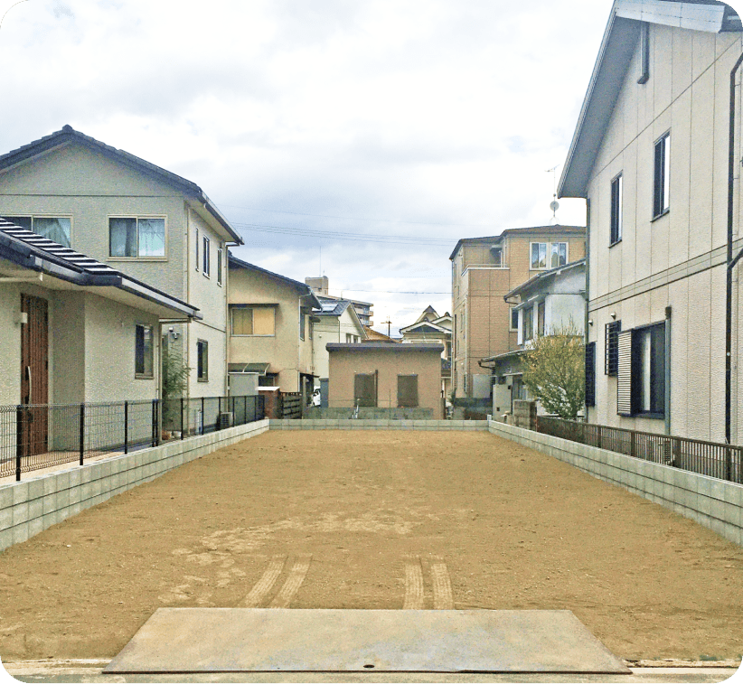 住宅街の更地になっている土地スペース